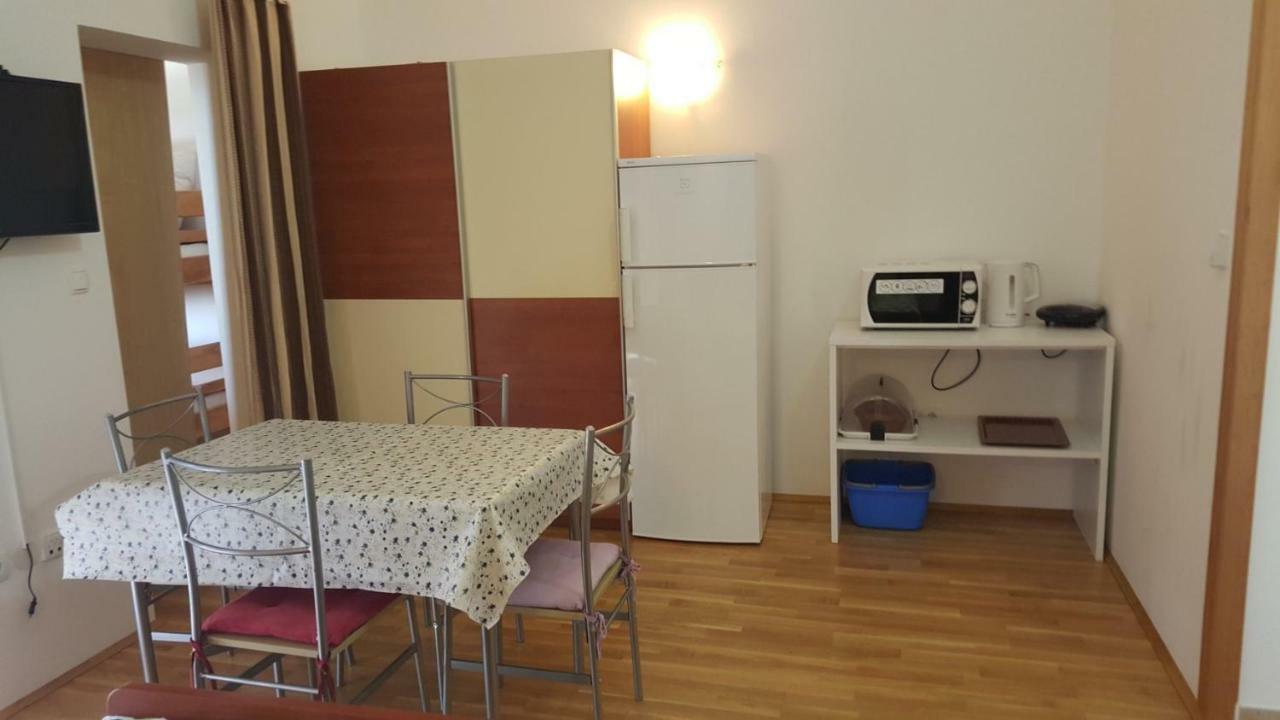 Apartmani Vesna Pinezići 外观 照片