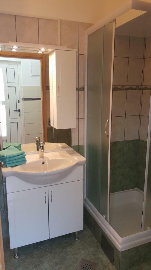 Apartmani Vesna Pinezići 外观 照片